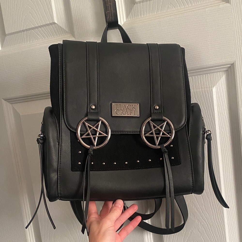 🌼 New without Tags Black Craft Faux Leather Pentagram Backpack with suede